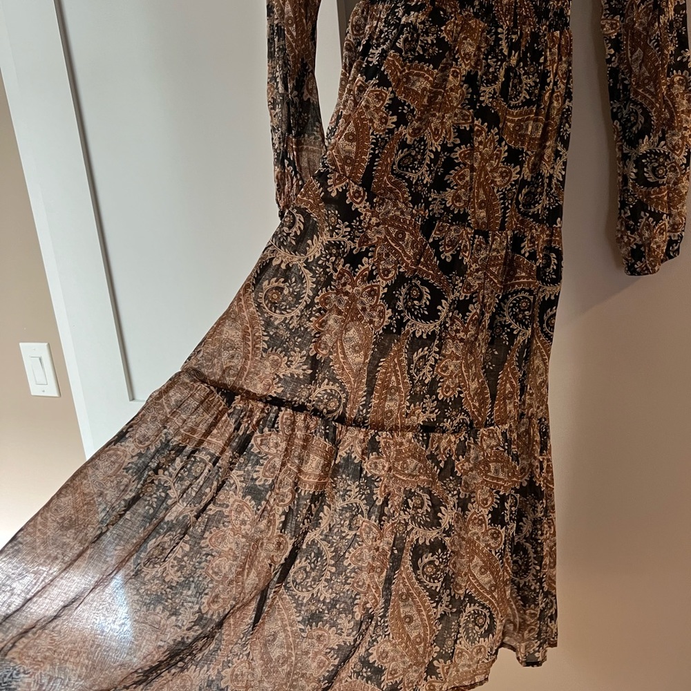 Dress - Picture 4 of 6